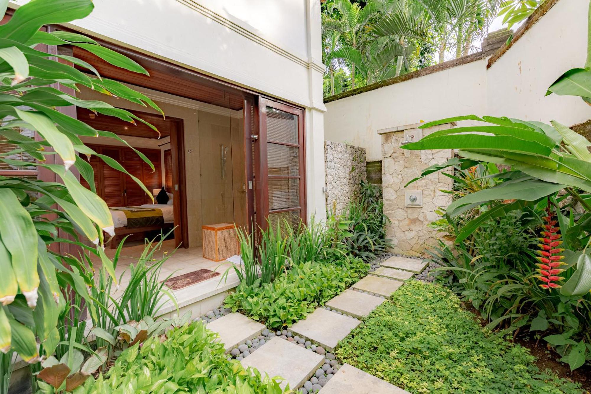 Villa Dorado - Steps From Jimbaran Beach Экстерьер фото