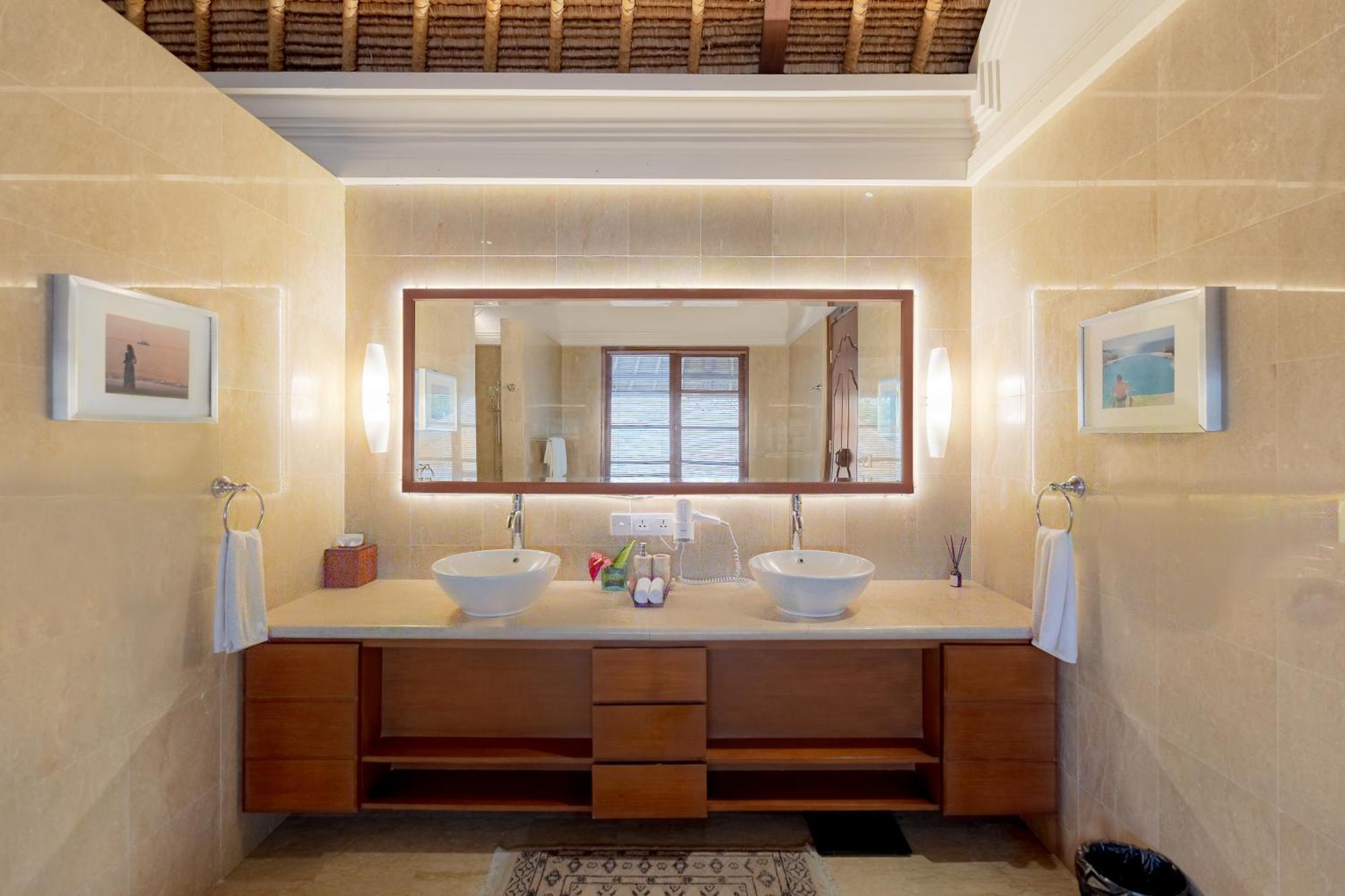 Villa Dorado - Steps From Jimbaran Beach Экстерьер фото